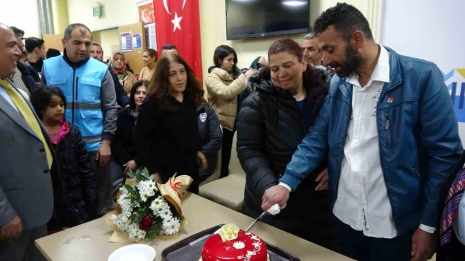Farklı İllerde Depreme Yakalandılar, Kaldıkları Yurtta Tanışıp Evlenme Kararı Aldılar