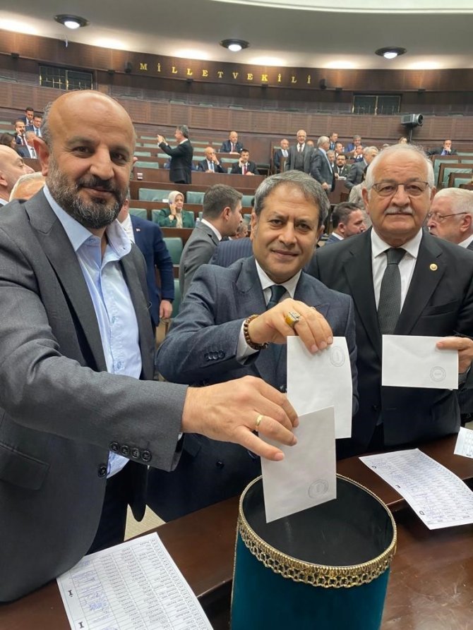 Ak Parti’nin Cumhurbaşkanı Adayı Recep Tayyip Erdoğan