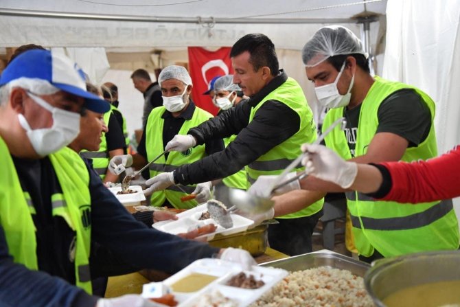 Ramazan Sofrası Osmaniye’de Kuruluyor