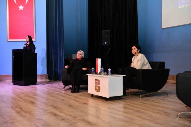 Asrın Felaketinin Sebep Ve Sonuçları Konuşuldu