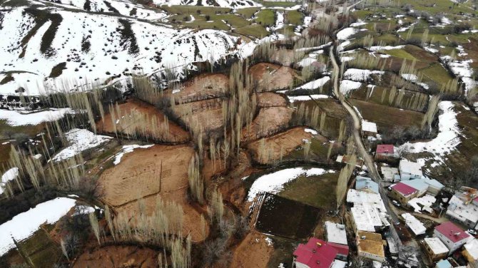 Bitlis’teki Sel Baskını Sonrası Zarar Tespit Çalışmaları Tamamlandı