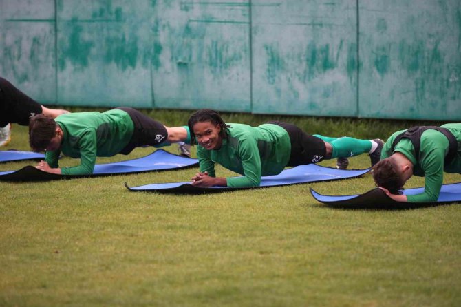 İ̇smet Taşdemir: “Elimizden Ne Geliyorsa Çıkıp Oynayacağız”