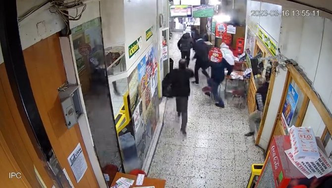 Deprem Paniği Kamerada: Pasajdan Böyle Çıktılar