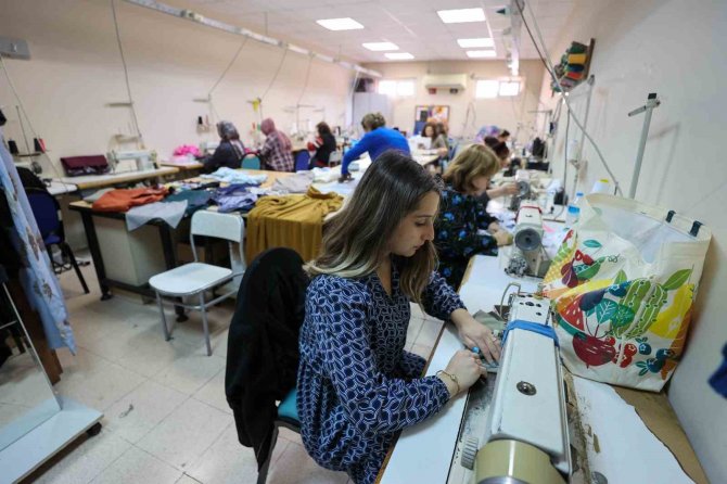 Buca Belediyesinden Sosyal Ve Ekonomik Hayata Sihirli Dokunuş