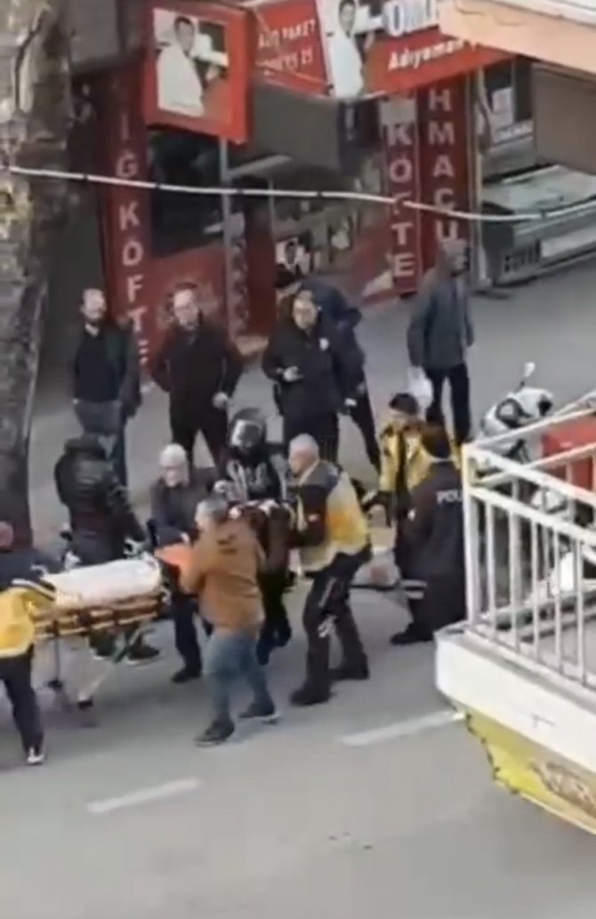 Bursa’da Motosiklet Sürücüsü Kaza Yaptı, Yardımına İlk Önce Vatandaşlar Koştu