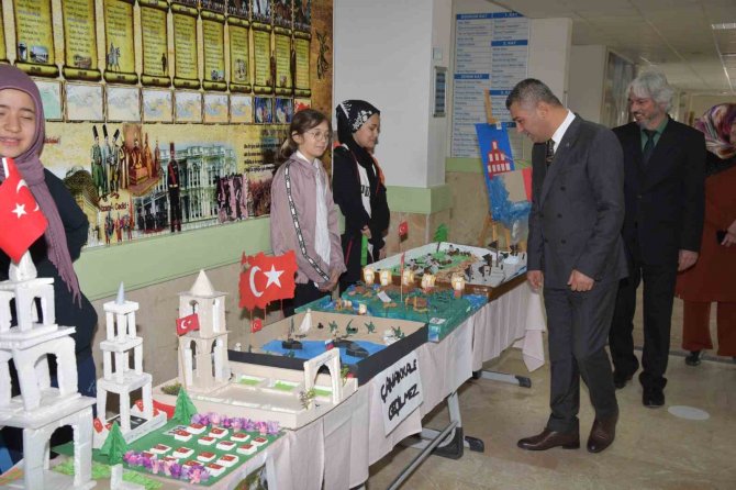 Öğrenciler Çanakkale Zaferini Hazırladıkları Sergiyle Anlattı