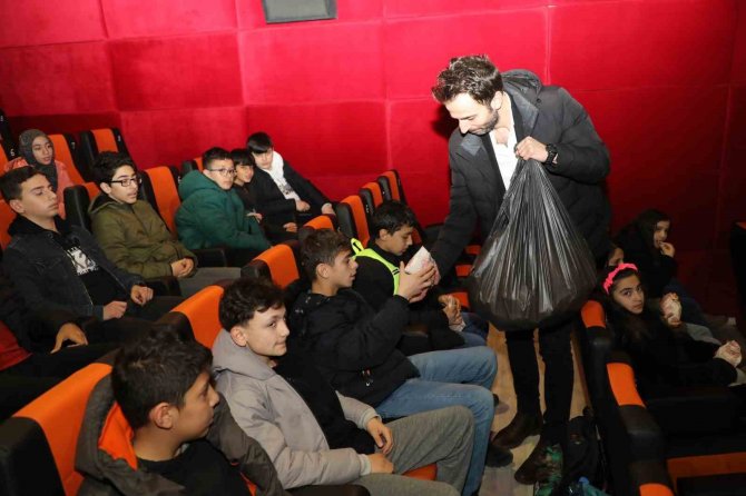 Depremzede Çocukların Yaraları Ağrı’da Sarılıyor