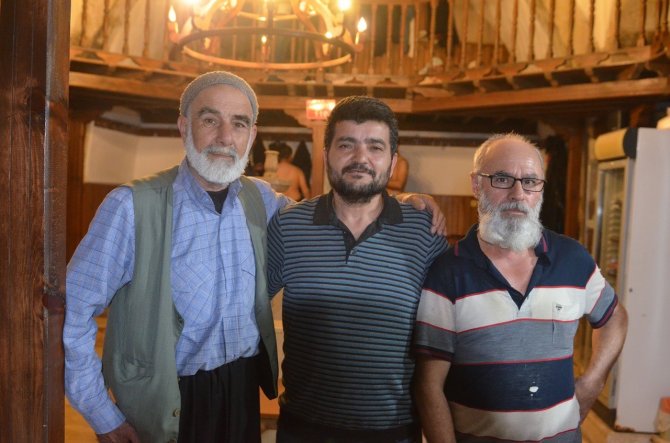 Depremden Zarar Görmeyen Tarihi Çukur Hamamı Vatandaşlara Hizmet Vermeye Başladı