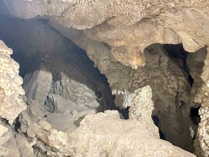 Dünyanın Gezilebilen Tek Alçıtaşı Mağarası: İ̇ncirli