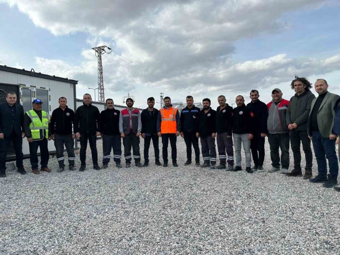 Deprem Bölgesine Lojistik Merkez Kuruldu