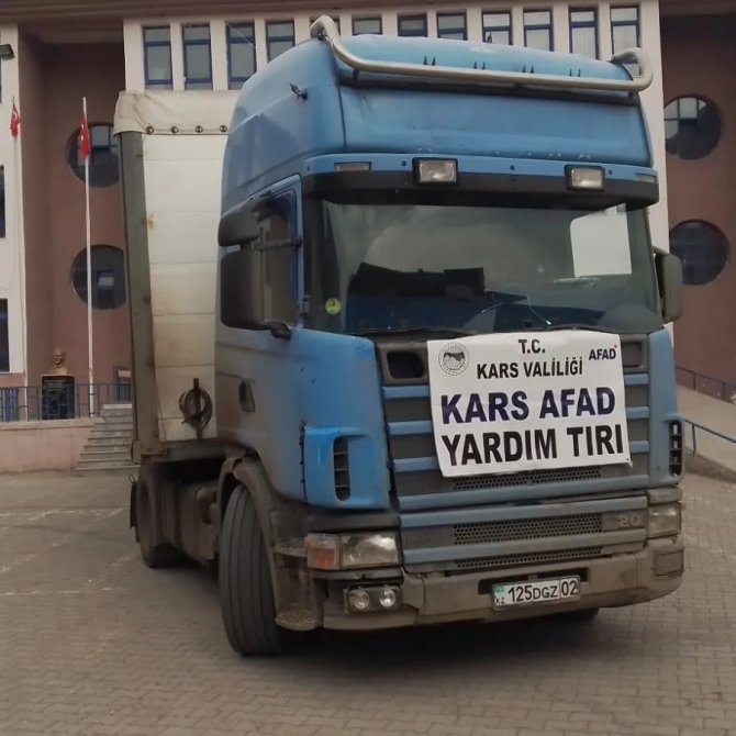 Kars’tan Deprem Bölgesine Yardım Ve Destekler Sürüyor