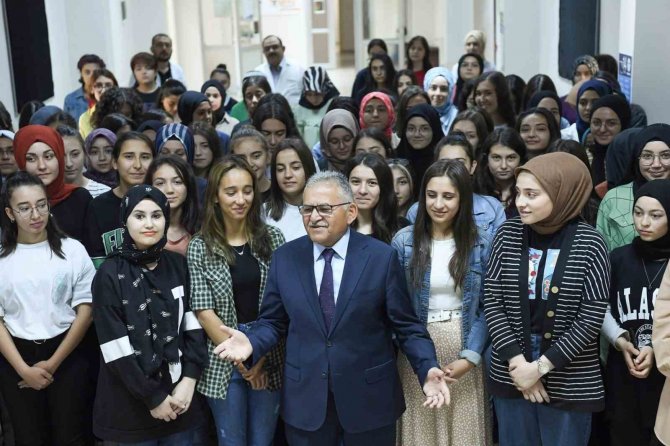 Büyükşehir Kaymek İle Büyük Maraton Yks’ye Güçlü Hazırlık