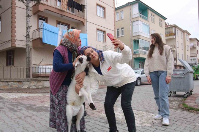 Kuzusu Şehrin Maskotu Oldu