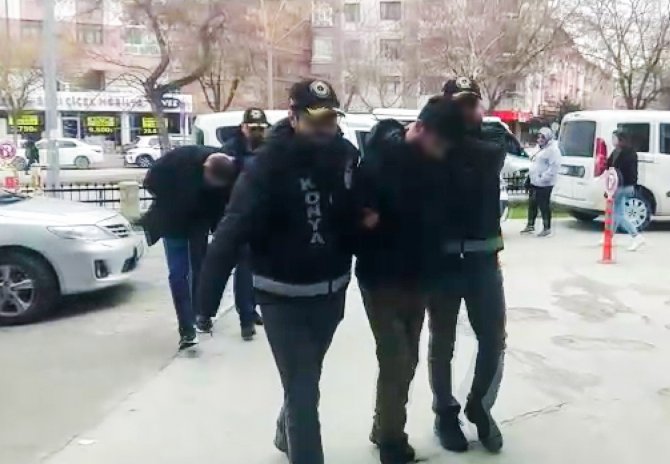 İ̇ş Yerinden Para Ve Araç Gasp Eden Şüpheliler Tutuklandı