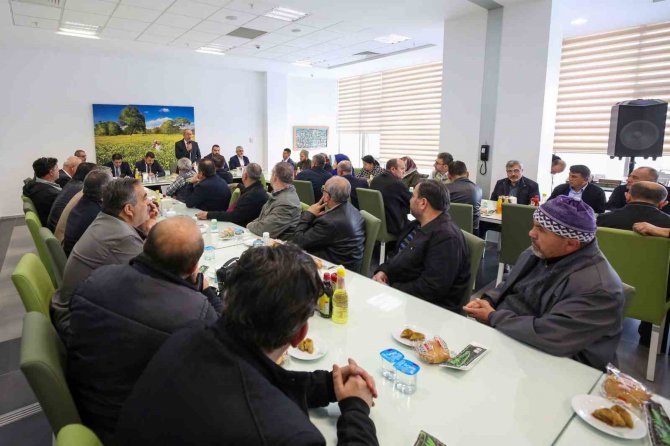 Başkan Kavuş Eyt İle Emekli Olan Personelle Vedalaştı