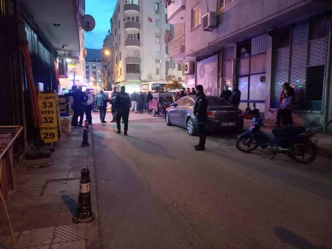 Kavgaya Karışan Şahısları Süpürgeyle Kovalarken Canından Oluyordu