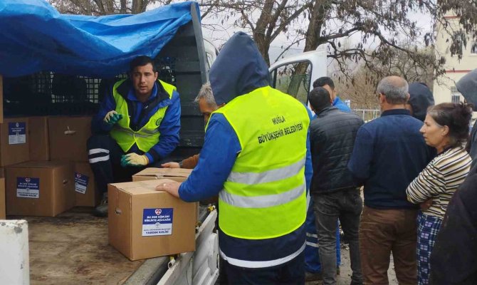 Büyükşehir’den Deprem Bölgesine Ramazan Desteği