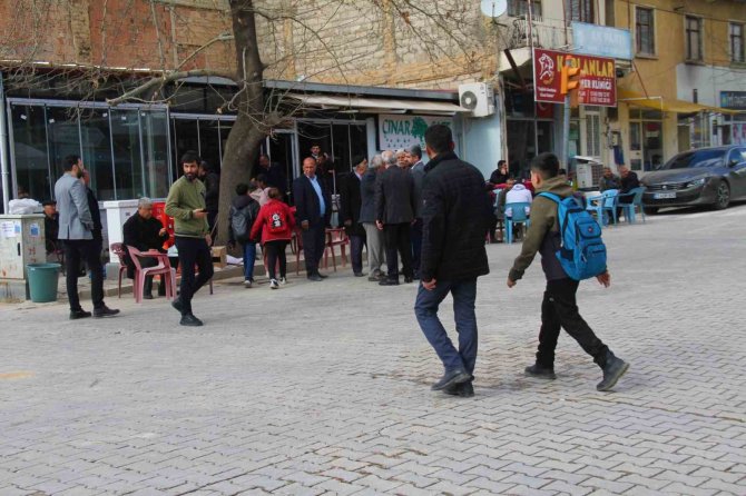 Depremin Ardından Vatandaşlar Bu İlçeye Akın Etti