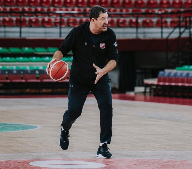 Ufuk Sarıca: “Fenerbahçe Galibiyetiyle Yerimizi Koruduk”