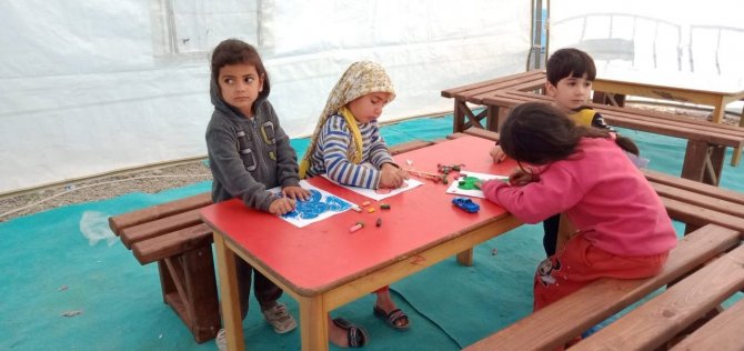 Büyükşehir Diyarbakır’da Depremzede Çocukların Sevinci Oldu