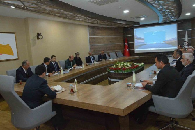 Siirt’te Deprem Durum Değerlendirme Toplantısı Yapıldı