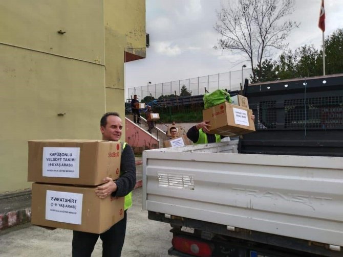 Sinop’tan Depremzedelere Ev Yapımı Tarhana Ve Erişte