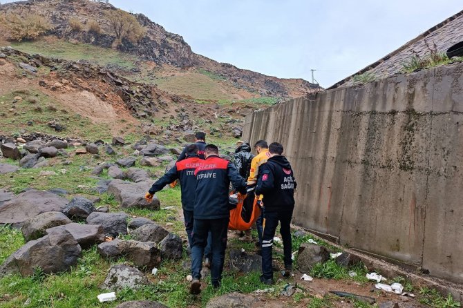 Cizre’de Tanker Köprüden Düştü: 1 Ölü, 1 Yaralı