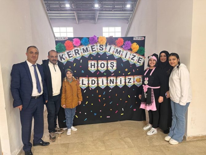 Özel Çocuklar Depremzedeler İçin Kolları Sıvadı