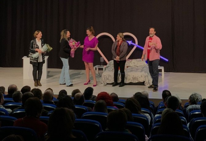 Geliri Depremzede Öğrencilere Bağışlandı