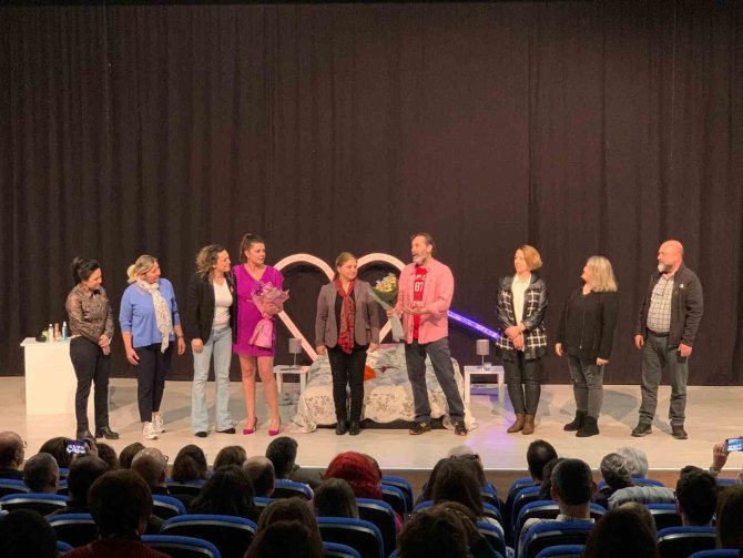 Geliri Depremzede Öğrencilere Bağışlandı