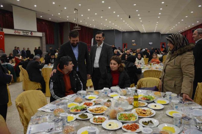Sındırgı’da Depremzedelere Kaynaşma Yemeği
