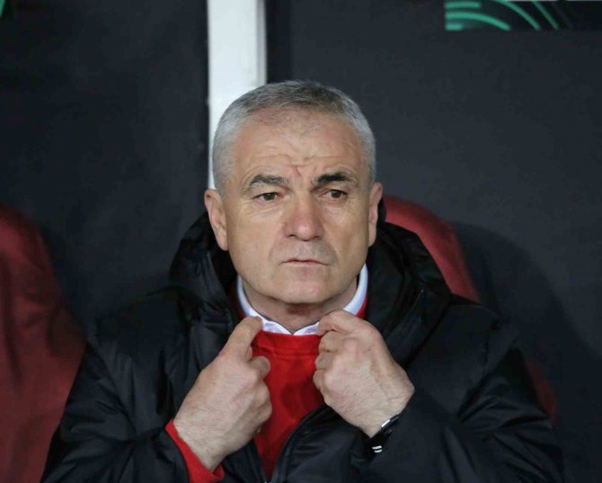 Uefa Avrupa Konferans Ligi: Sivasspor: 0 - Fiorentina: 0 (Maç Devam Ediyor)