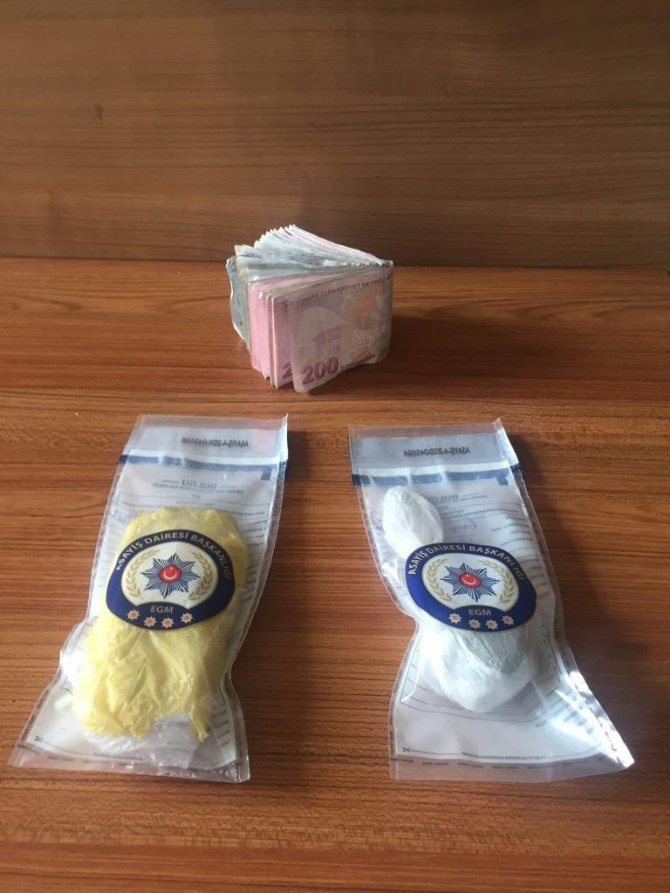 Van’da ‘Kesici Aletle Tehdit Ederek Yağmalama’ Suçuna 2 Tutuklama
