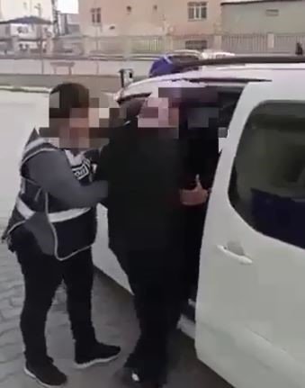 Van’da ‘Kesici Aletle Tehdit Ederek Yağmalama’ Suçuna 2 Tutuklama