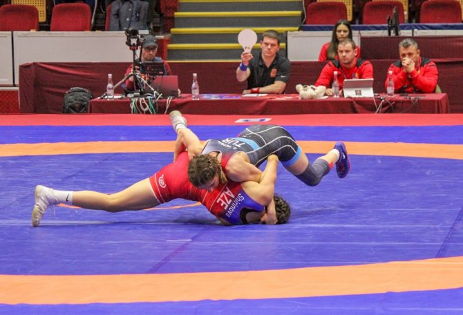 Zeynep Yetgil Finalde