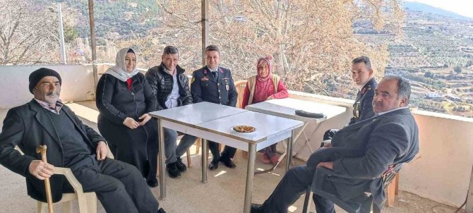 Aydın’da Jandarma Ekipleri Şehitleri Unutmadı