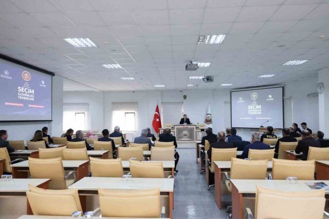 Bilecik’te ‘Seçim Güvenlik Tedbirleri Toplantısı’ Yapıldı
