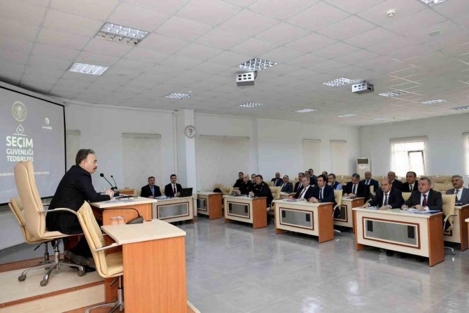 Bilecik’te ‘Seçim Güvenlik Tedbirleri Toplantısı’ Yapıldı