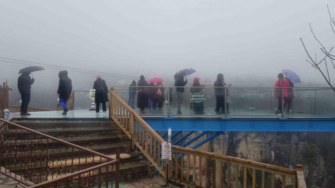 Otizmli Çocuklar Ve Gençler Aileleriyle Osmanlı Kenti Safranbolu’yu Gezdi