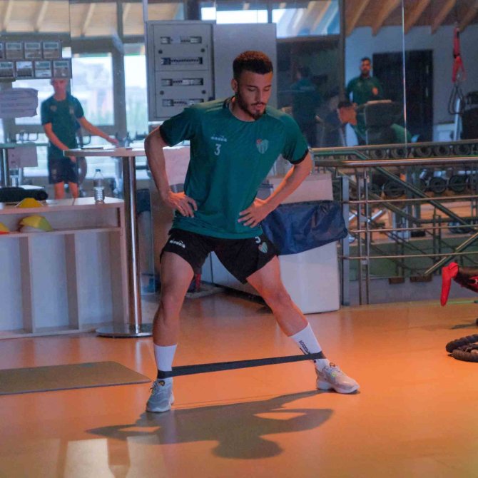 Bursaspor Salonda Çalıştı