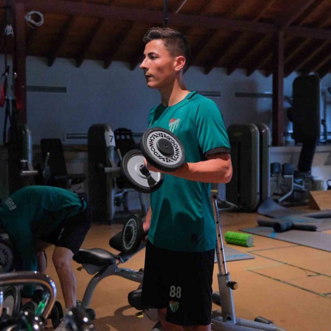 Bursaspor Salonda Çalıştı