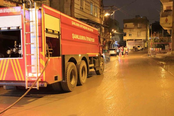 Şanlıurfa’nın Cadde Ve Sokakları Balçıktan Arındırıyor