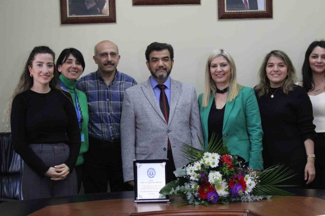 İ̇stanbul Esenyurt Üniversitesi Rektörü Prof. Dr. Canan Hecer Oldu