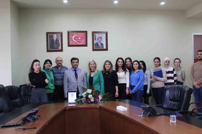 İ̇stanbul Esenyurt Üniversitesi Rektörü Prof. Dr. Canan Hecer Oldu