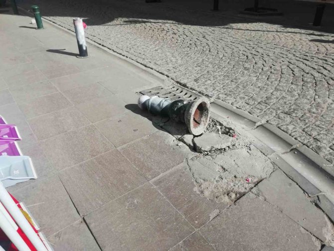 Aynı Lobutu 3’üncü Defa Kırdılar