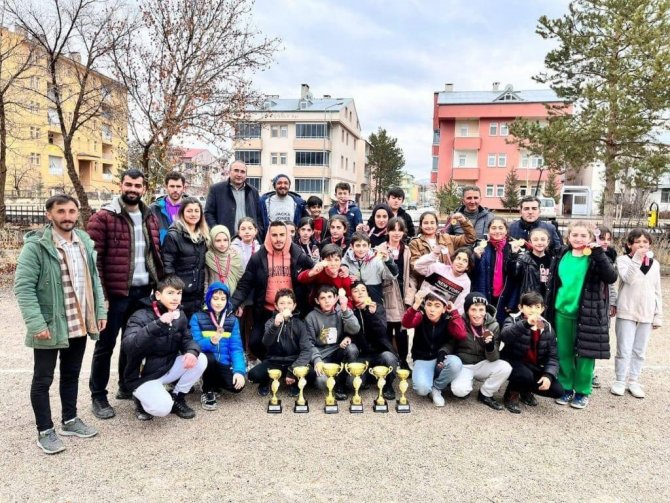 Demirözülü Öğrencilerden Spor Alanında Başarı