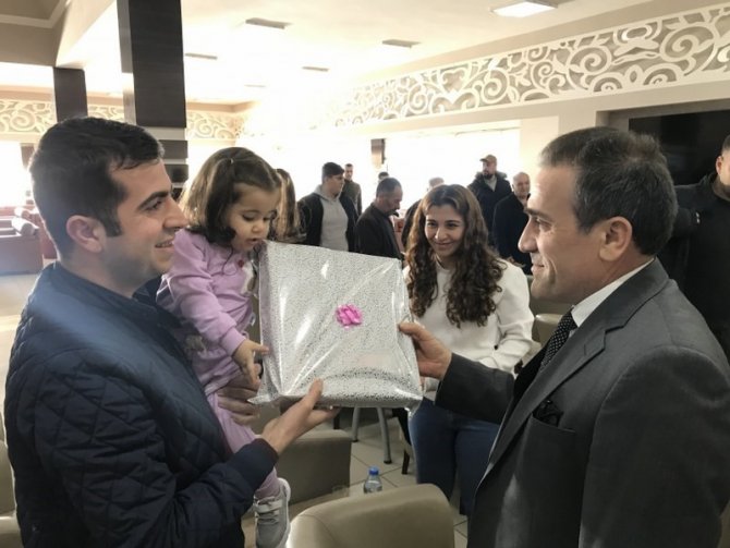 Kaymakam Memiş, Depremzedeleri Ziyaret Etti