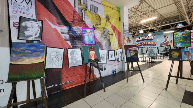 Ressam Adaylarının Hünerleri Sergilendi