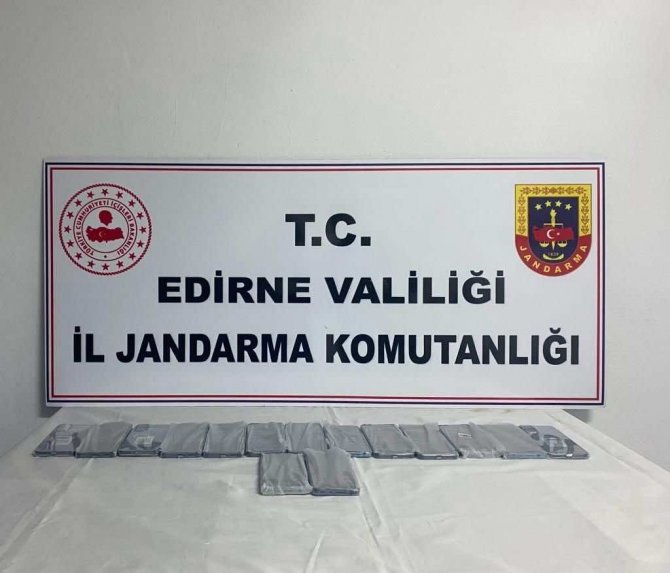 Edirne’de Kaçakçılık Operasyonu: 19 Şüpheli Hakkında İşlem Yapıldı