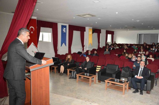 Denizli’de Deprem Travmasına Yaklaşımla İlgili Seminer Gerçekleştirildi